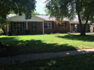 217 Kennedy Dr, Sikeston, MO 63801