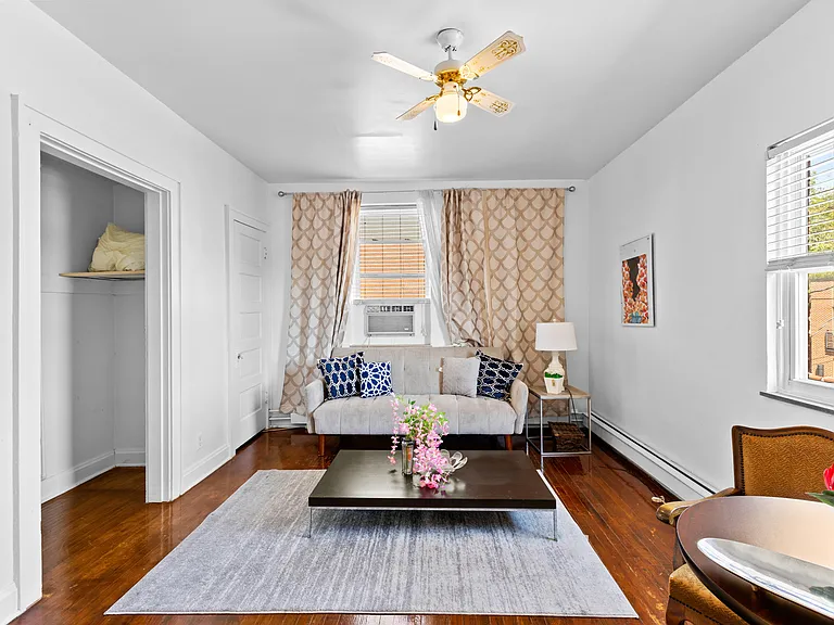 854 N High St #G — Photo 8