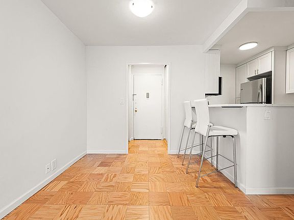 4th image of 70-25 Yellowstone Blvd #16O
