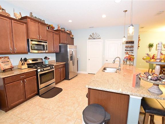 5th image of 1337 Lake Baton Dr