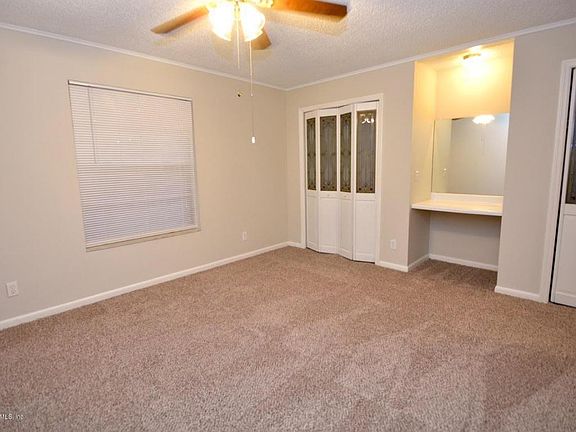 5th image of 3020 Townsend Blvd