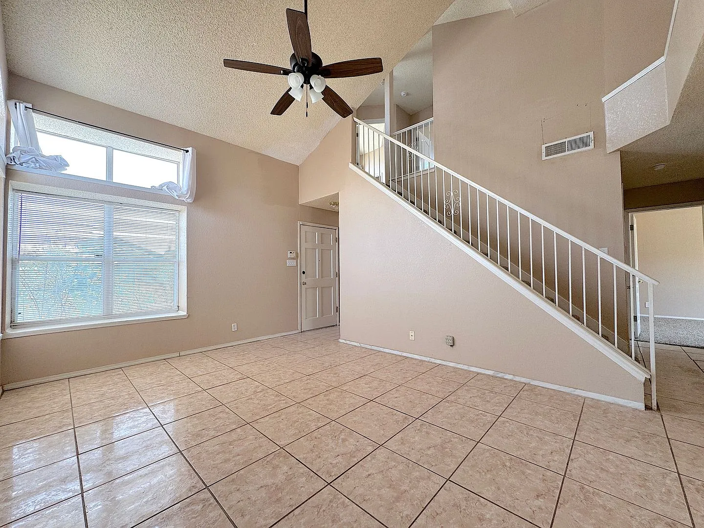 Northeast El Paso 3 Bed/2 Bath — Photo 4