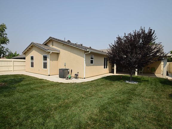 4th image of 4313 E Hillcrest Ave