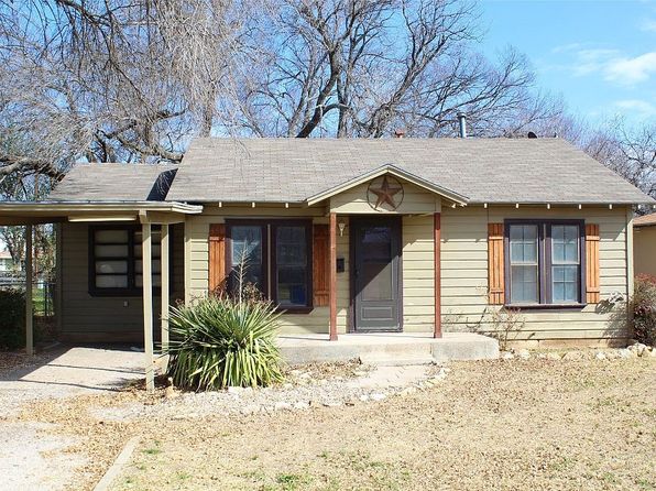 2402 Greenway Dr