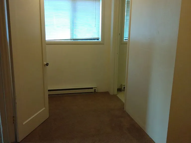 1359 Pearl St — Photo 8