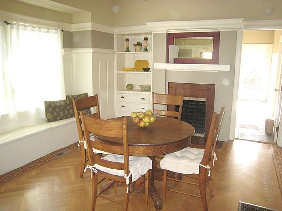 gorgeous dining room