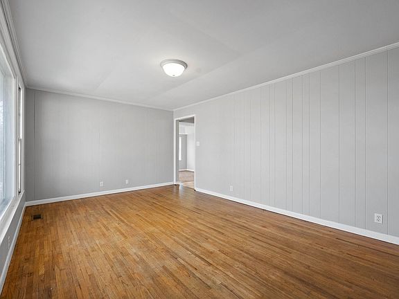 5th image of 318 Verdun Dr