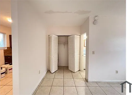 690 NE 133rd St #18 — Photo 5