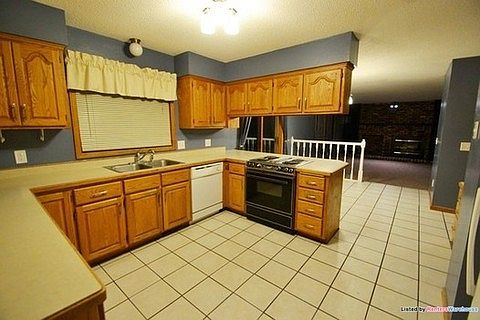 2nd image of 12425 54th Ave N