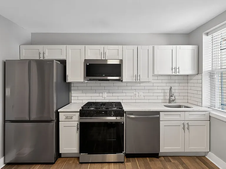 1110 Carroll St #WASHINGTON- VILLAGE — Photo 5