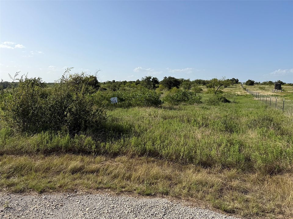 1st image of Comanche Hills Dr