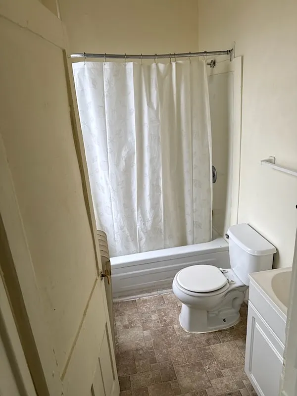 Studio, 500 sqft, $975 — Photo 3