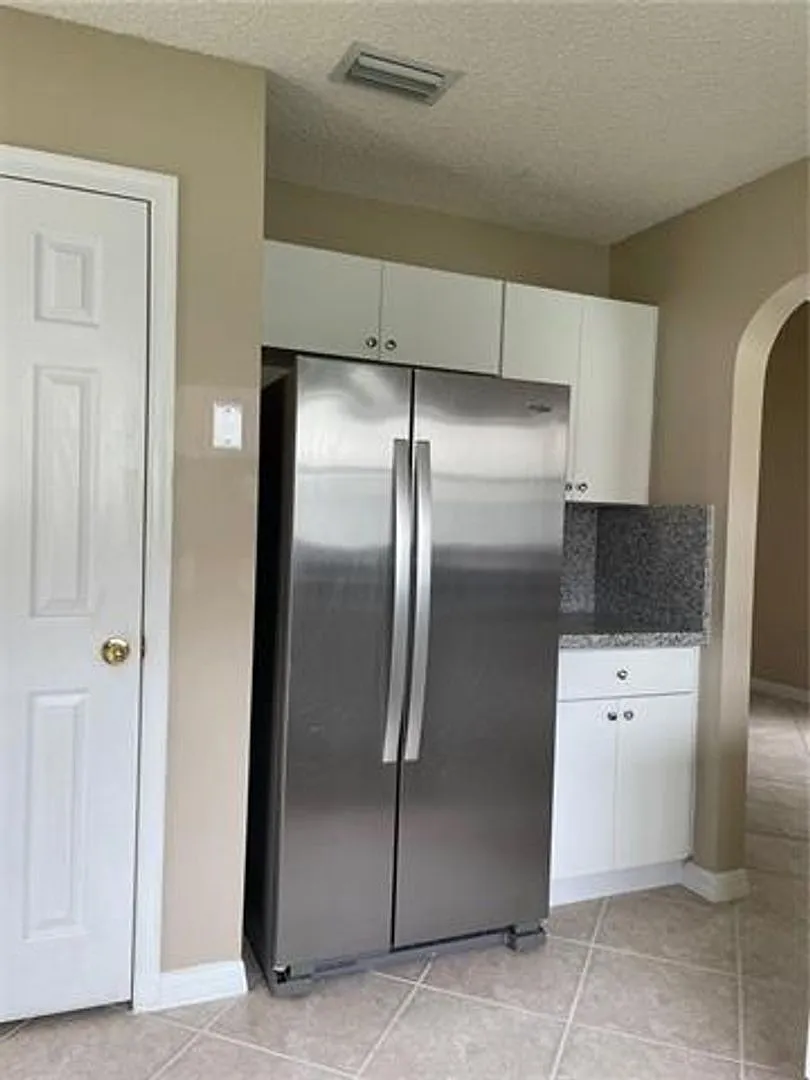 19250 NW 12th Mnr # 19250, Pembroke Pines, FL 33029 — Photo 1