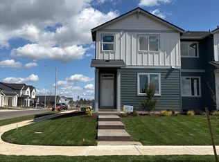 1004 Drake Ln, Woodburn, OR 97071