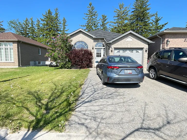 23 Loon Ave #LOWER — Photo 1