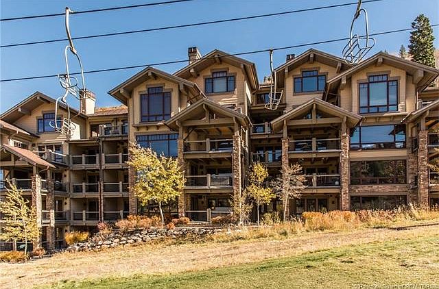 1st image of 2280 Deer Valley Dr E #322