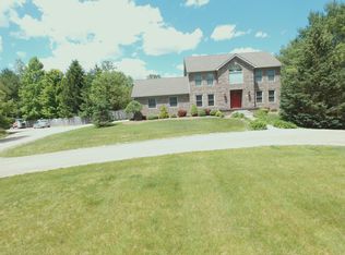 9354 Division Rd, Columbus, MI 48063