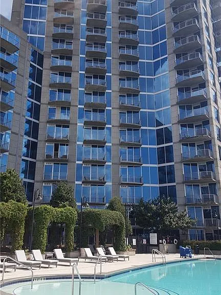 400 W Peachtree St NW #1614 — Photo 31