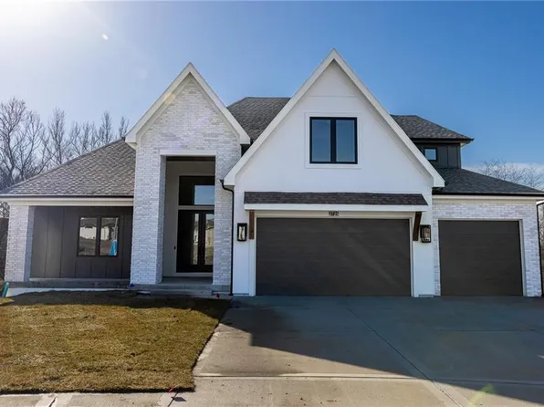 2725 NE 91st Pl, Kansas City, MO 64156