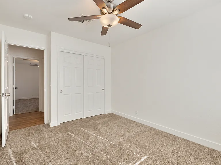 5656 E Saint John Rd — Photo 28