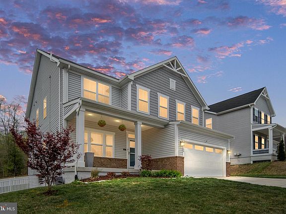 3rd image of 9104 Maple Run Dr