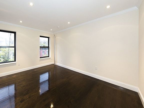 3rd image of 443 E 9th St APT 1