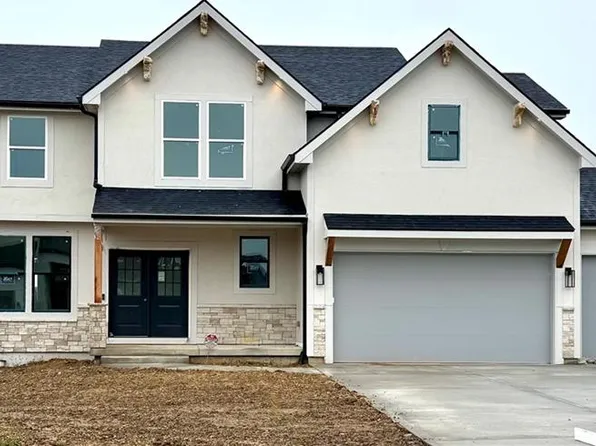 8300 NW 90th St, Kansas City, MO 64153