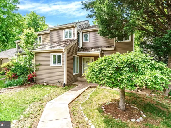 4736 Timber Ridge Dr, Dumfries, VA 22025