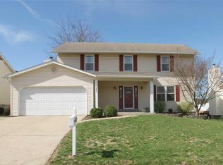 985 Whispering Ridge Ln, Saint Peters, MO 63376