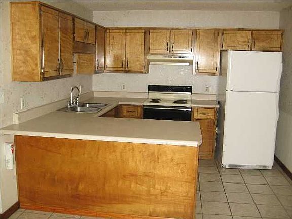 3rd image of 4798 Shoal Lake Cir