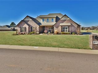 13685 Valley Rdg, Edmond, OK 73025