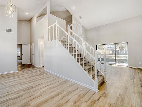 4th image of 239 Dempsey Way