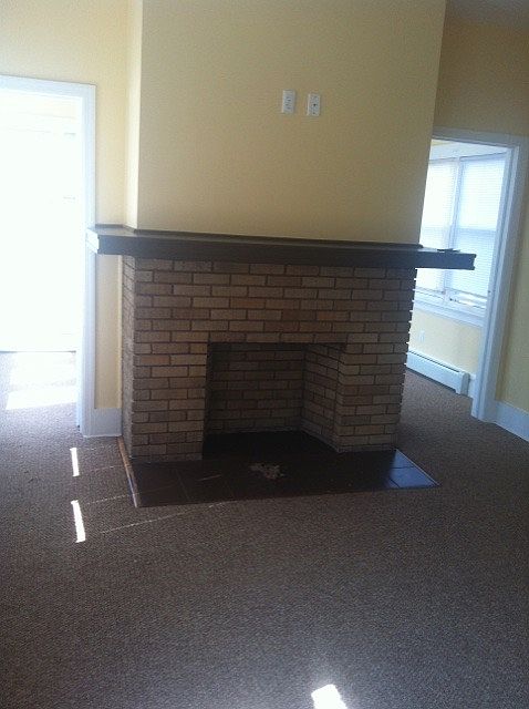 LIVING ROOM WITH FIREPLACE