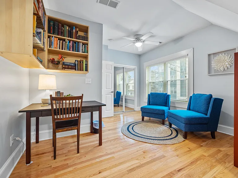 1146 Wade St NE — Photo 15