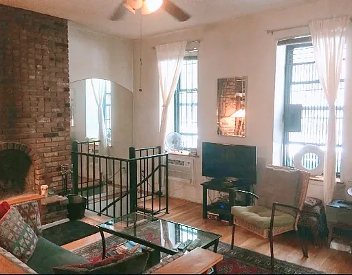 Rented by United Realty Equities | media 4