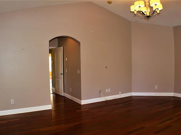 11609 Greensleeve Ave — Photo 25