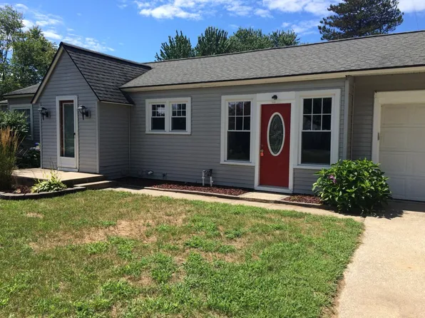 110 N 160th Ave, Holland, MI 49424
