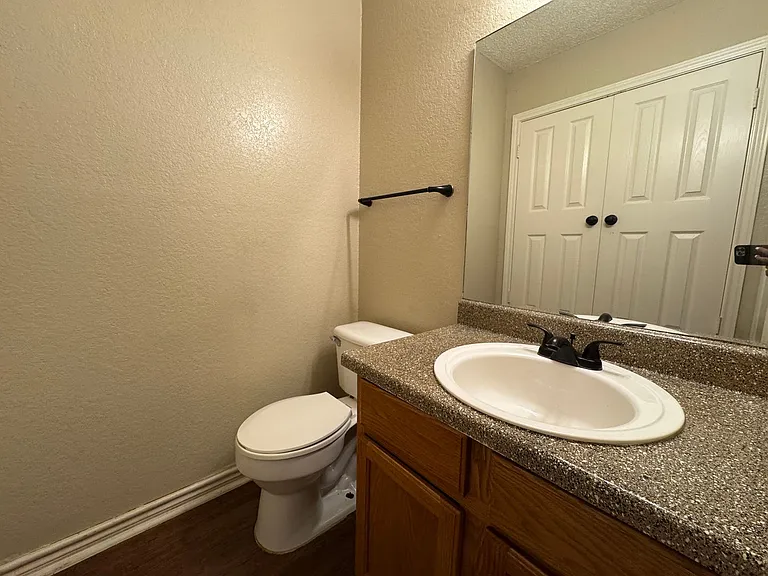 1208 Monroe Loop — Photo 9