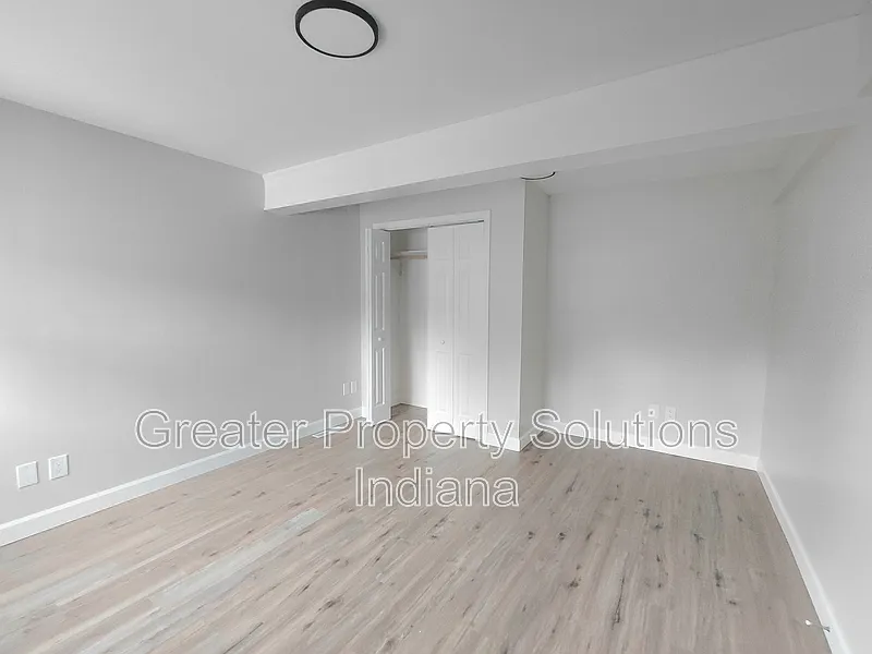 4 bed, 1.0 bath, 1450 sqft, $1,550 — Photo 4