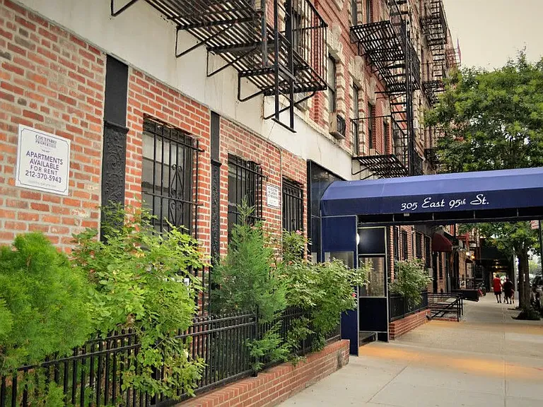 305 E 95th St #5K — Photo 8