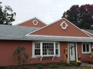 12 Hoffman Ave, Rochelle Park, NJ 07662