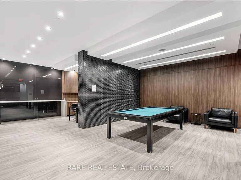 1030 King St W #26 — Photo 17