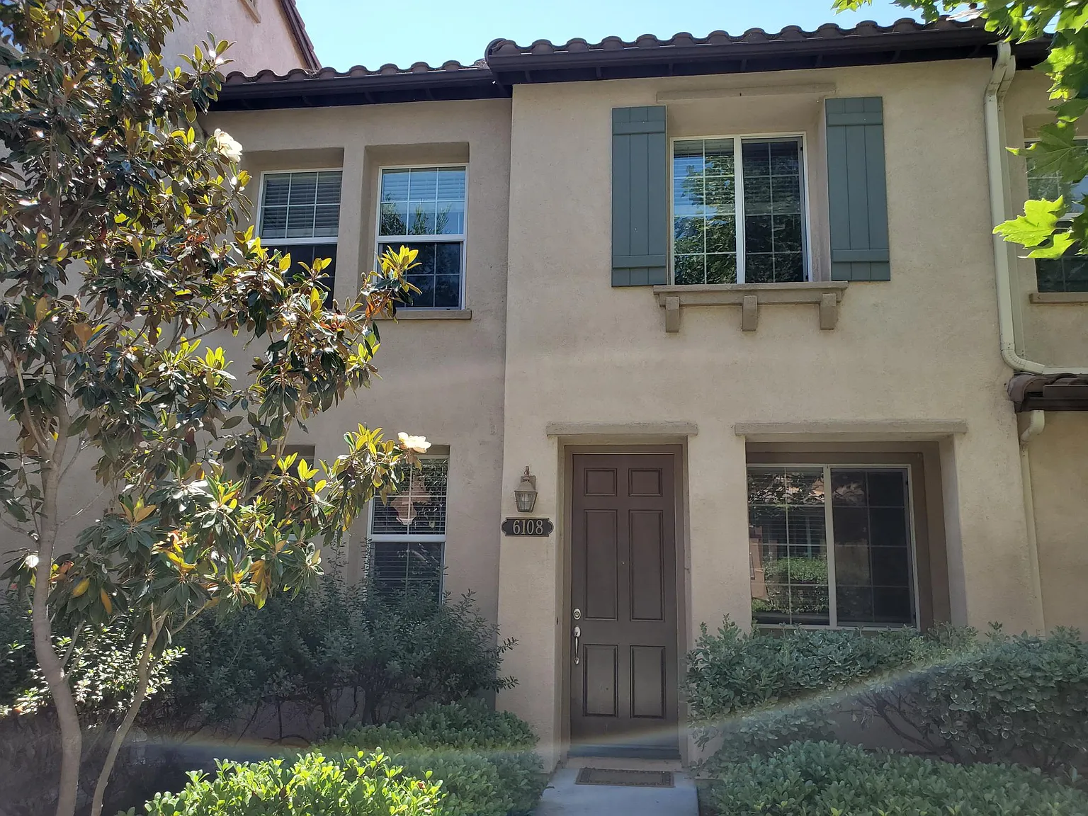 3 bed, 2.5 bath, 1478 sqft, $4,600 — Photo 2