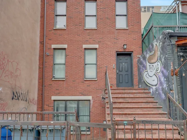 576 Marcy Avenue image 2 of 39