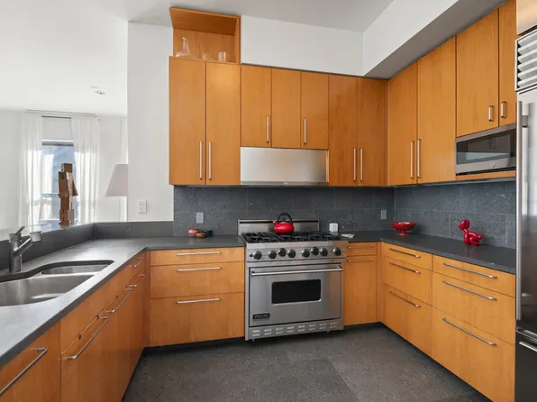 52 Thomas Street image 3 of 14