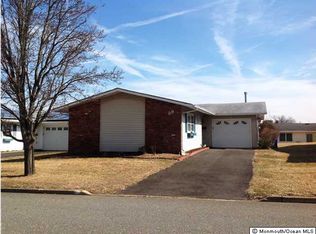 39 Tony Ct, Brick, NJ 08724