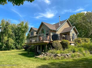 4 Hillman Rd, Queensbury, NY 12804
