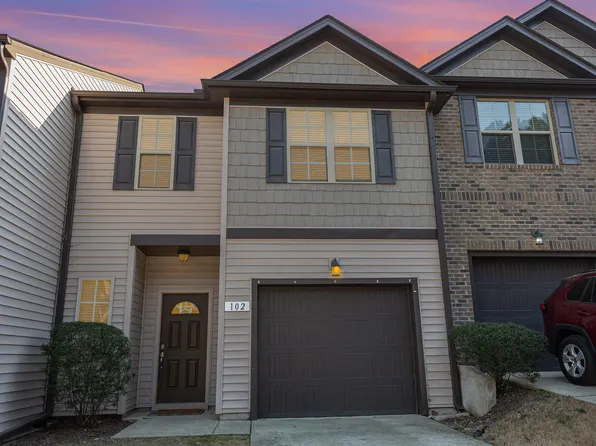 102 Bella Pl, Holly Springs, NC 27540