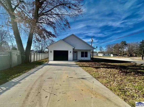 2196 N 3rd St, Terre Haute, IN 47803