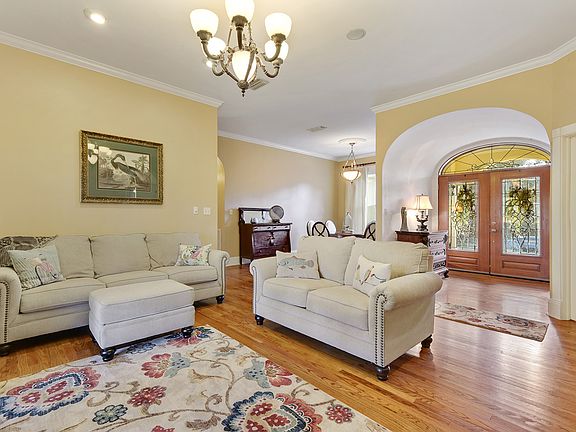 5th image of 106 Fairway Dr